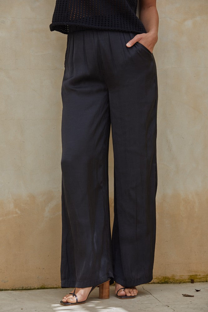 Silky Wide Leg Pant Black