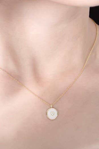 WHITE HEART NECKLACE