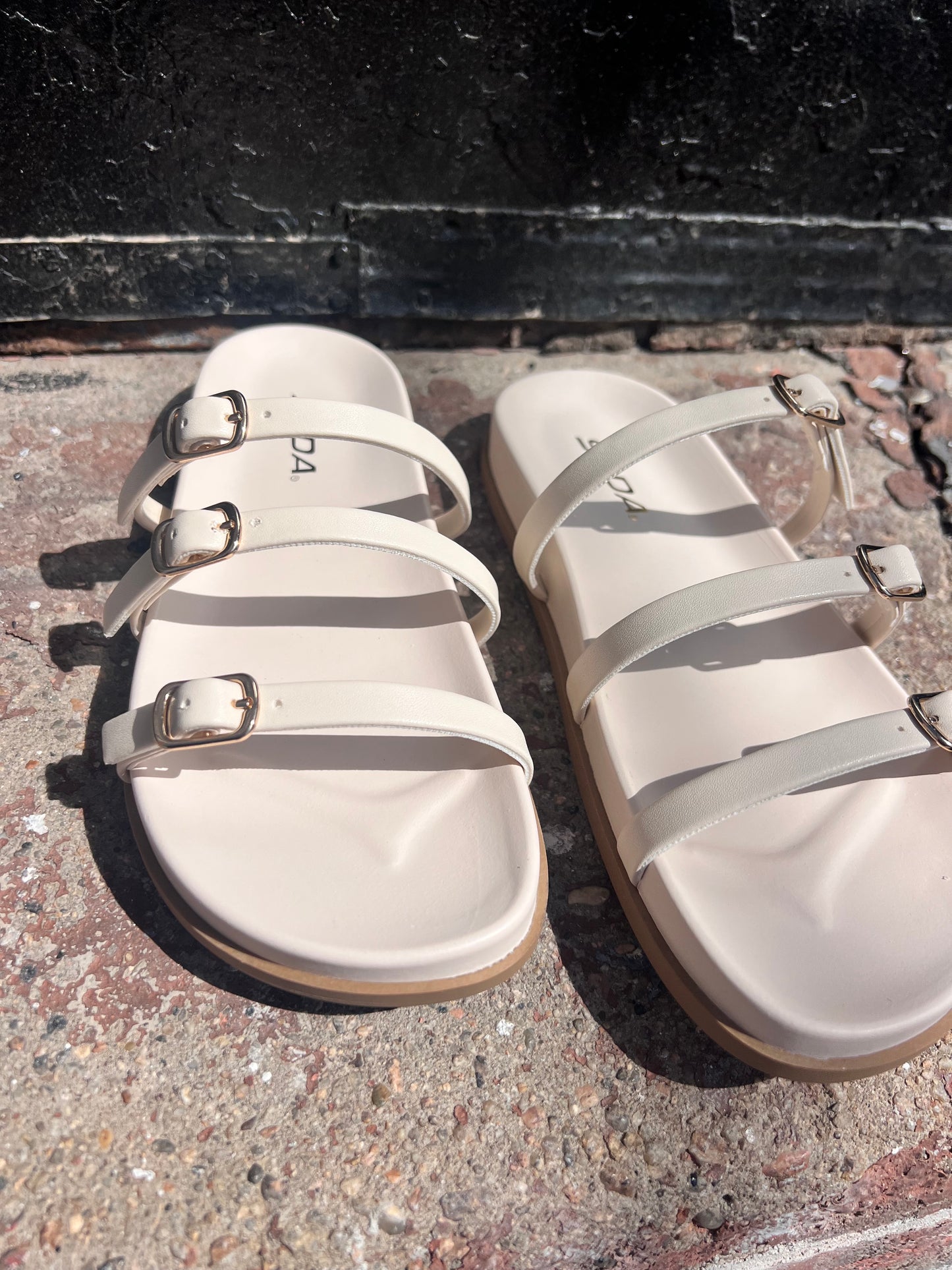 Elvina Sandal