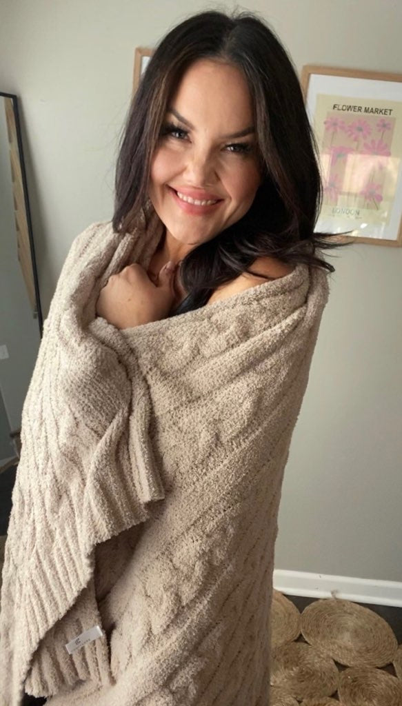 Braided Cable Knit Luxury Soft Throw Blanket