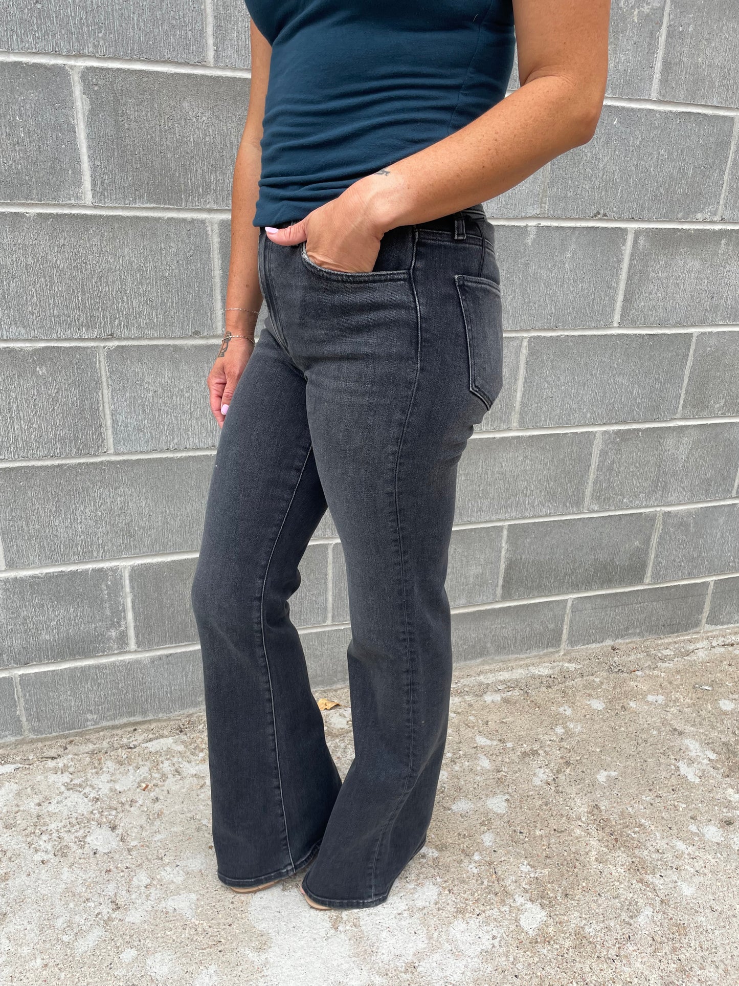 The Mollie High Rise Flare- Joe's