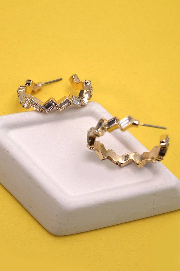 BAGUETTE HOOP EARRRING