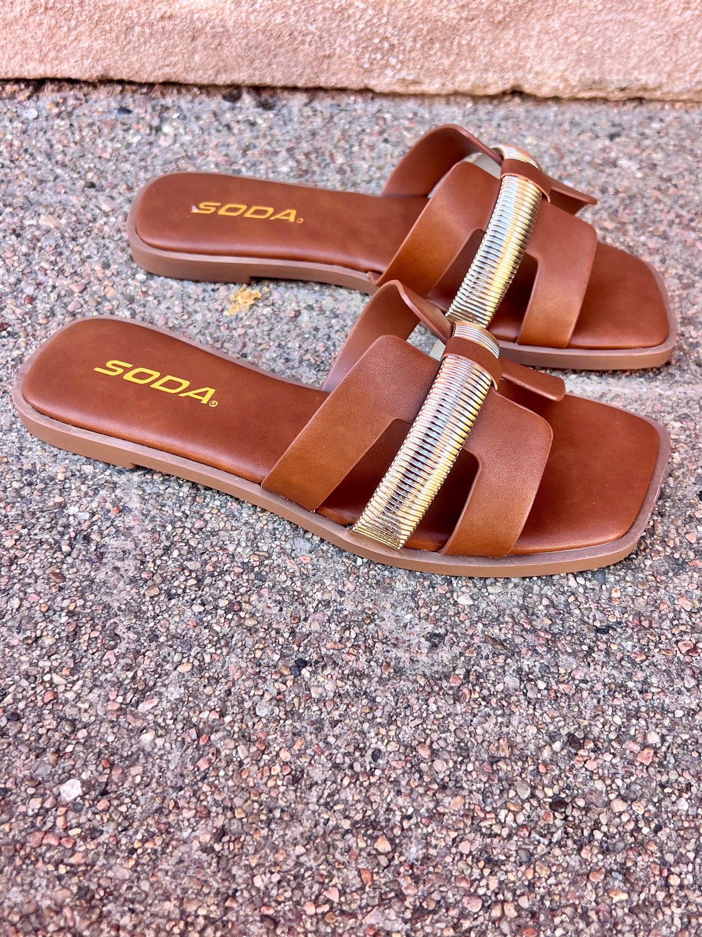 Ellie Sandal