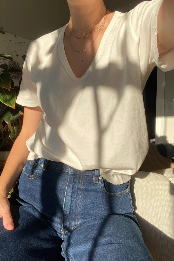 Le Bonne V Neck - Vintage White