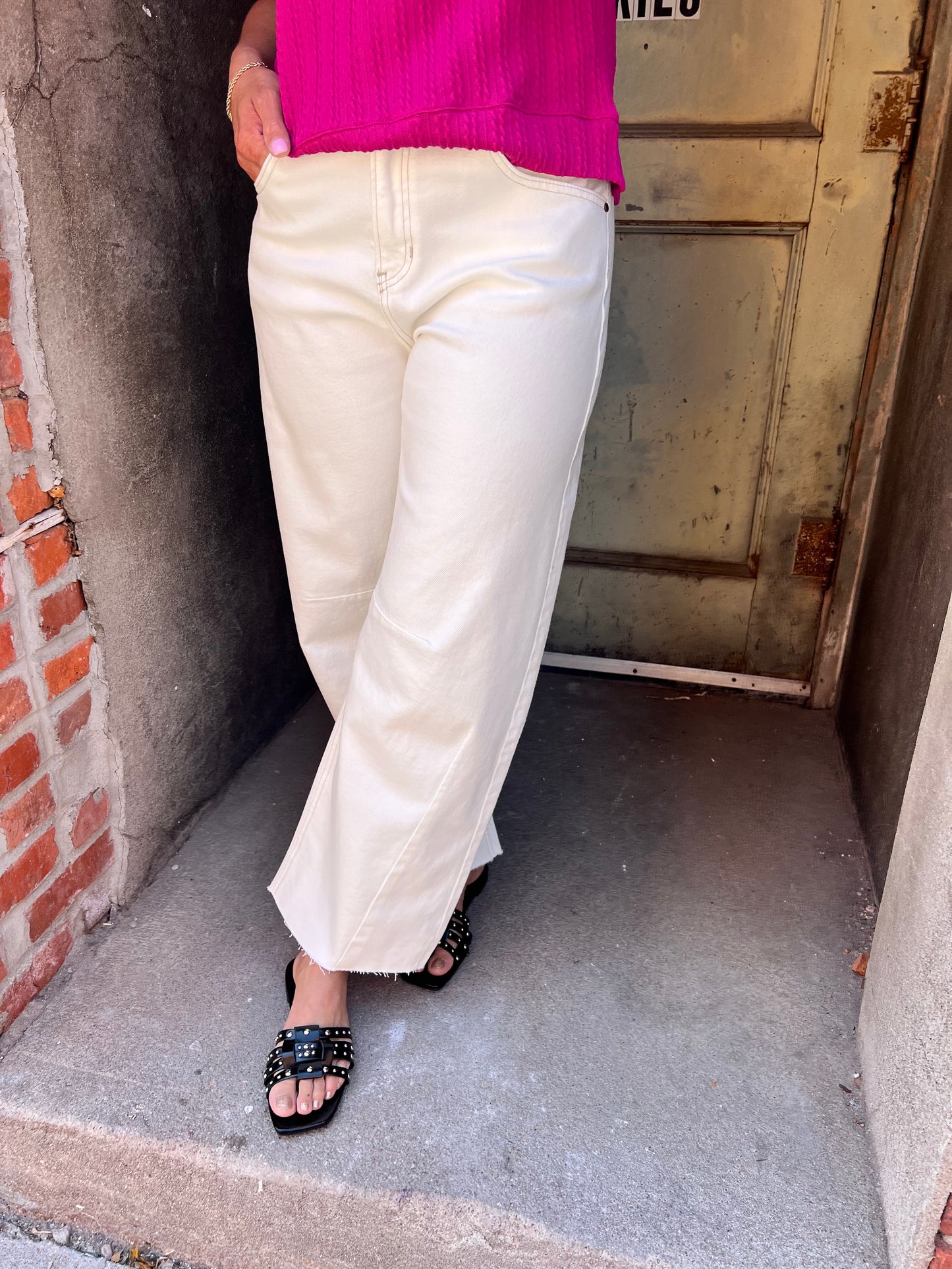 White Barrel Jeans with Seams