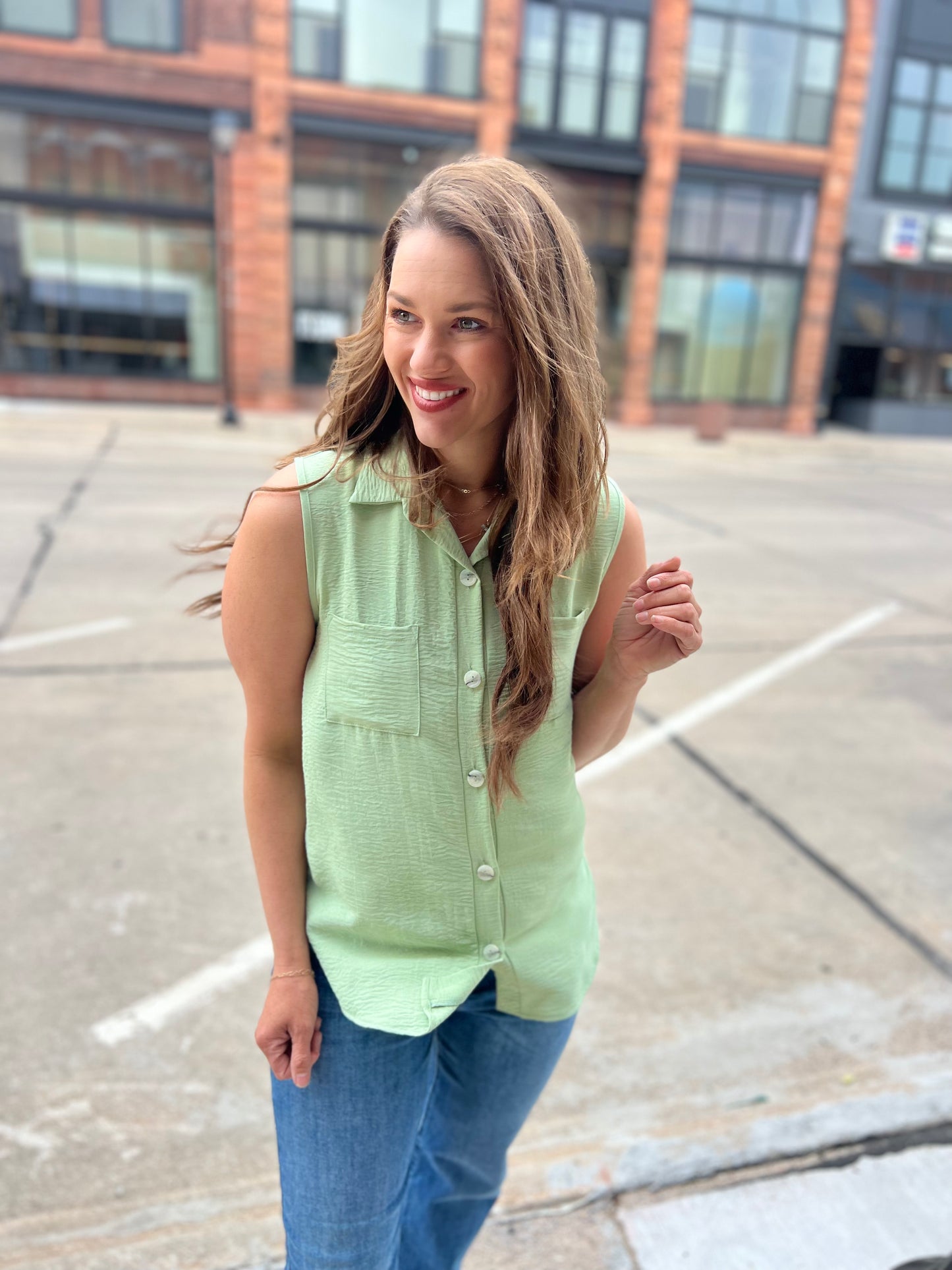 Basic Button Down - Apple Jade