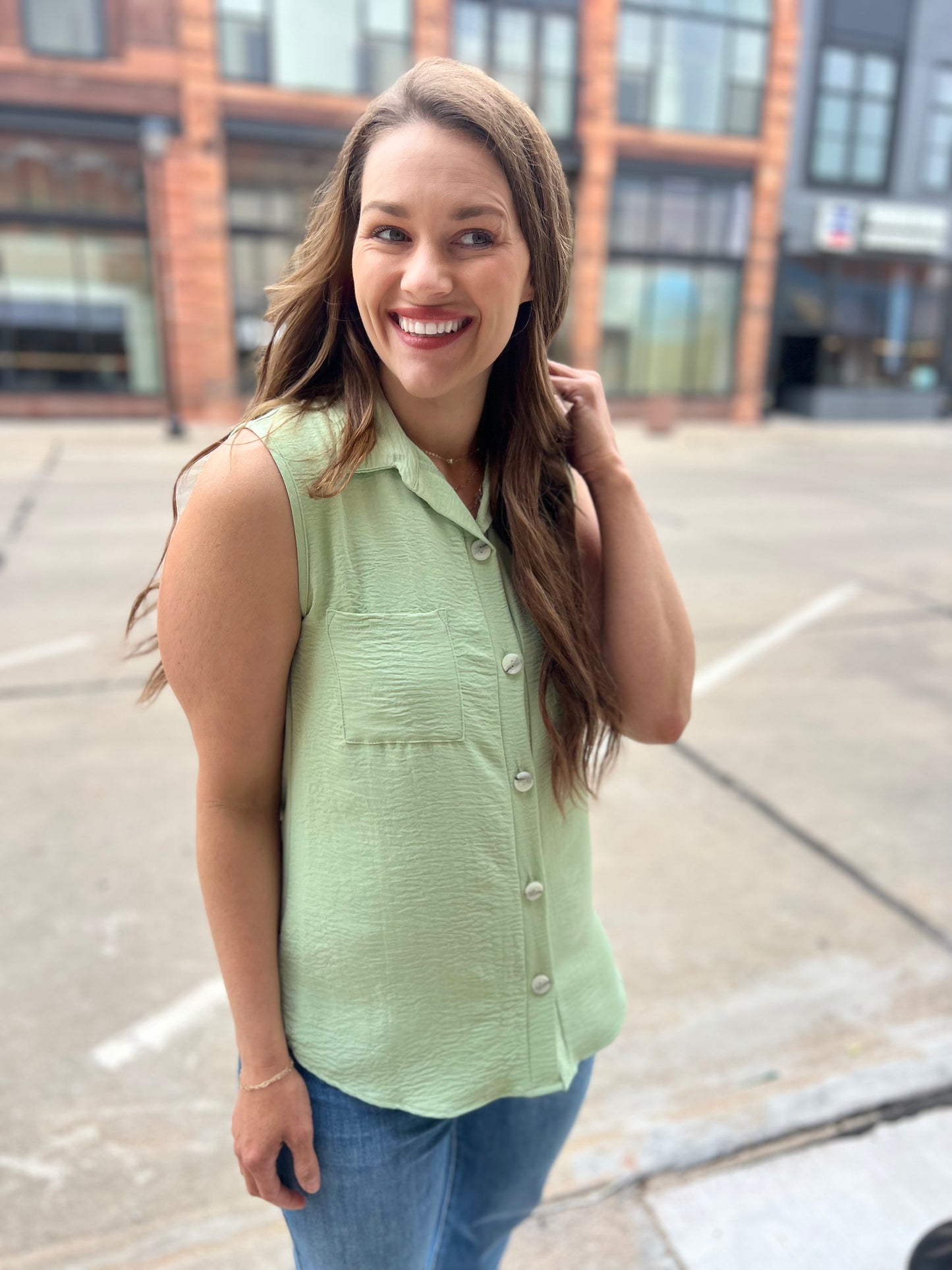 Basic Button Down - Apple Jade