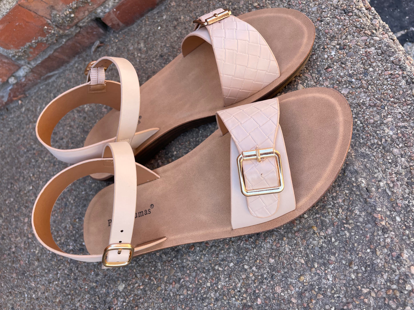 Ellie Sandal