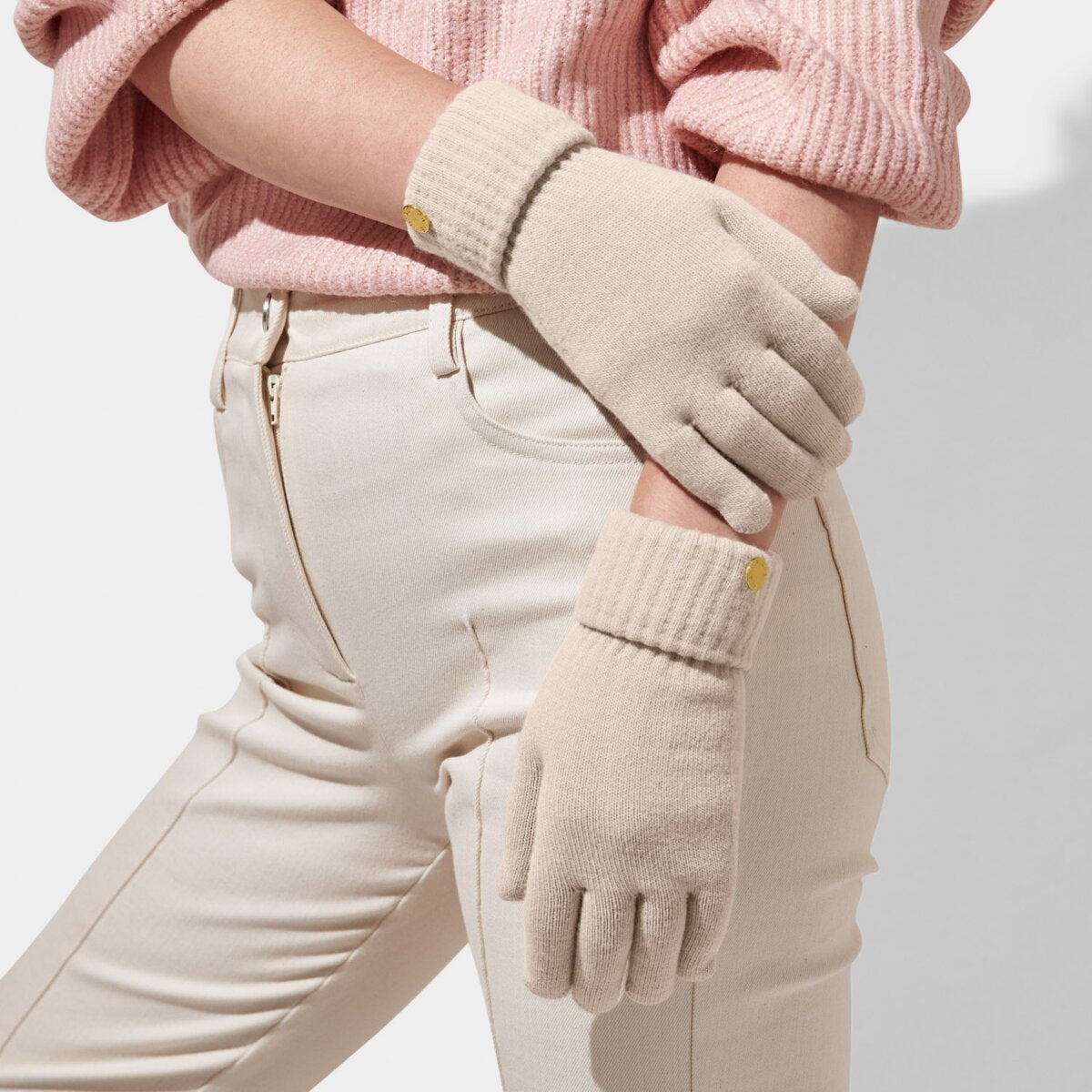 Taupe Knit Gloves