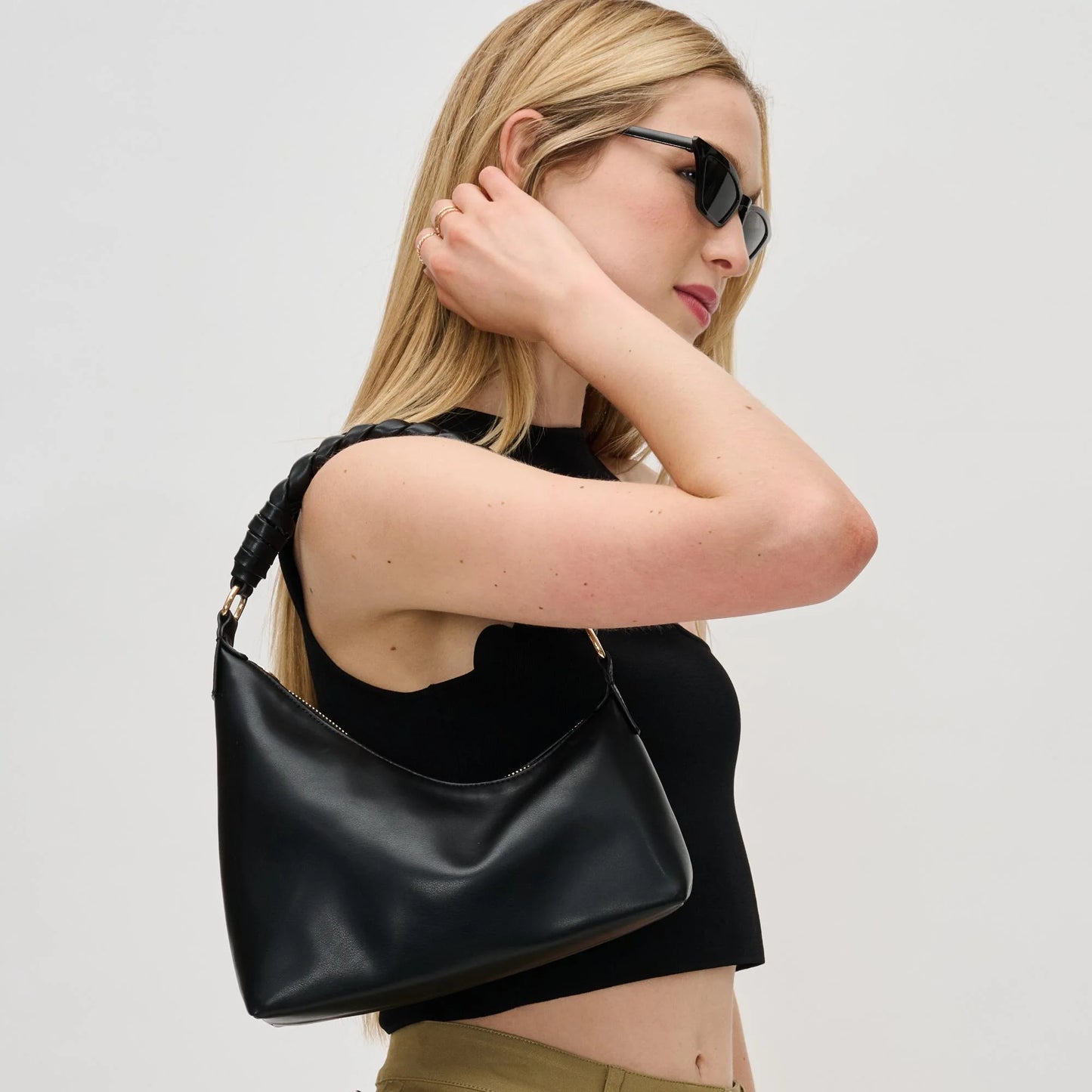 Taylor : Black