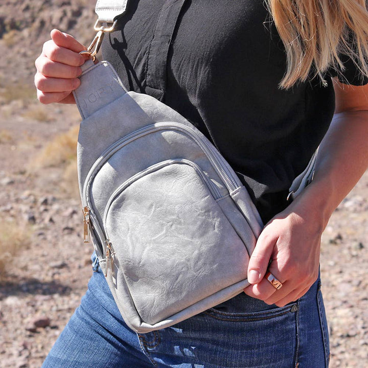 Sling Cross Body Bag | Rebeca Cloud
