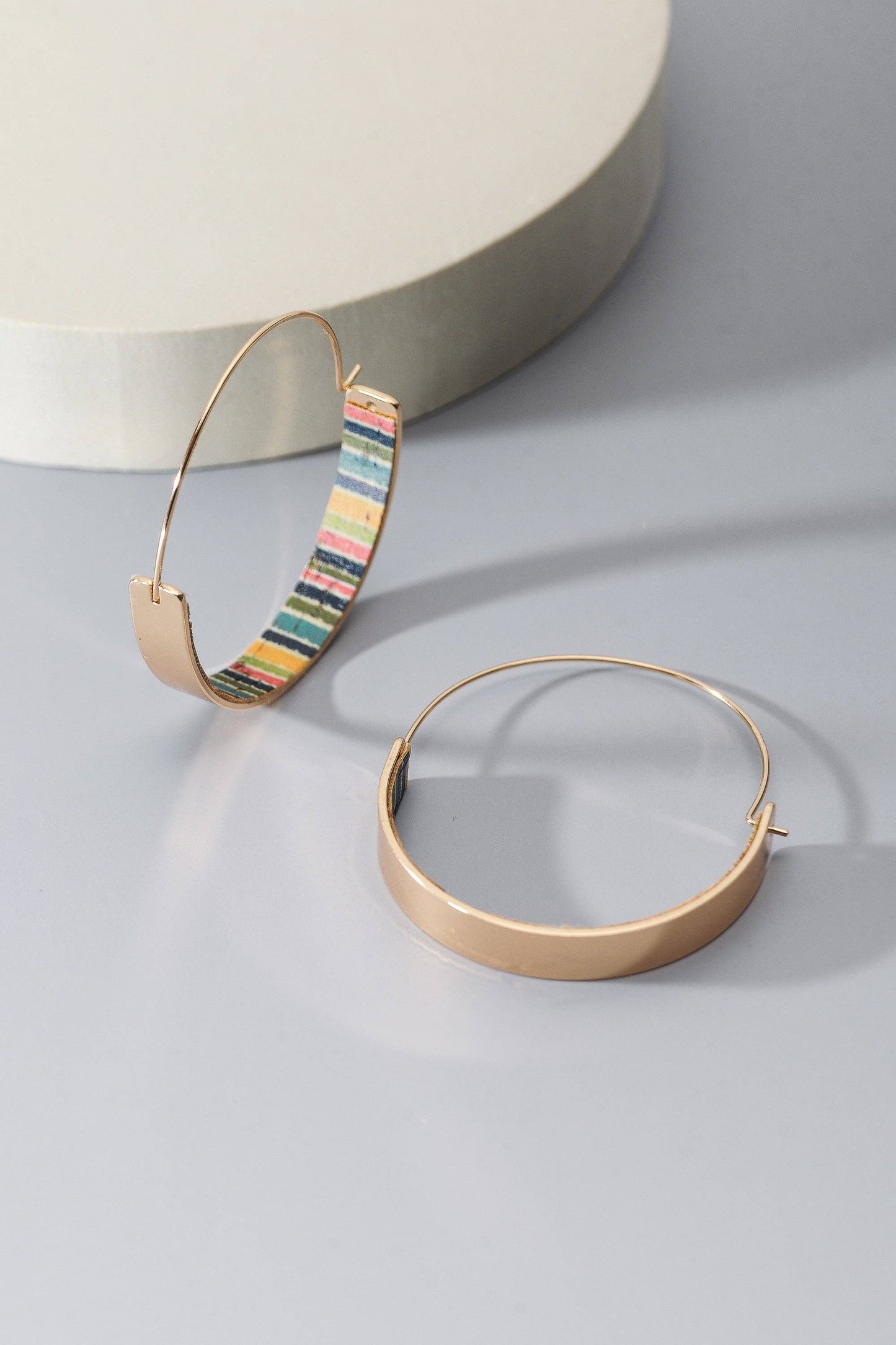 CONFETTI PRINT HOOP EARRINGS