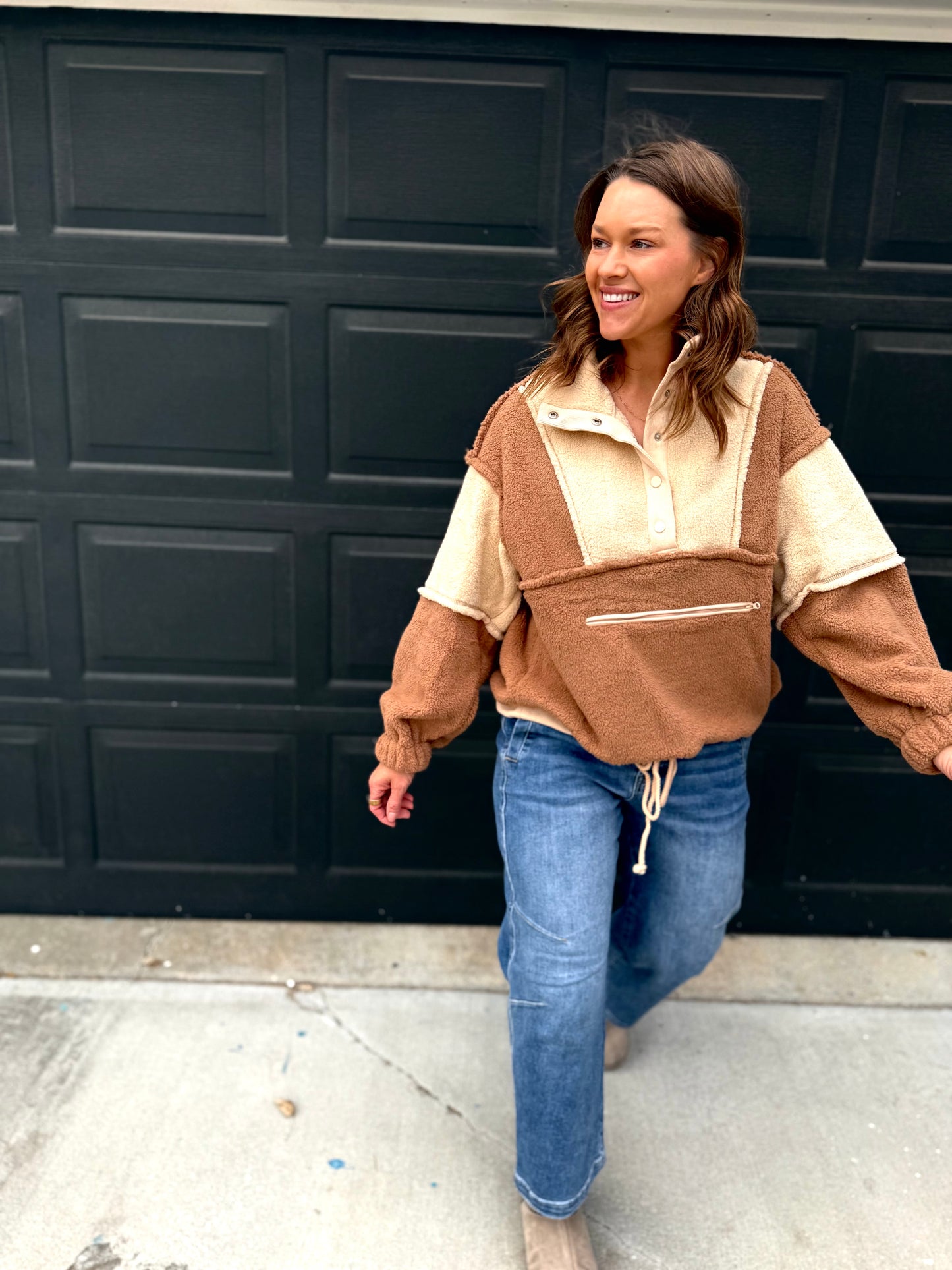 Fleece Pullover - Tans