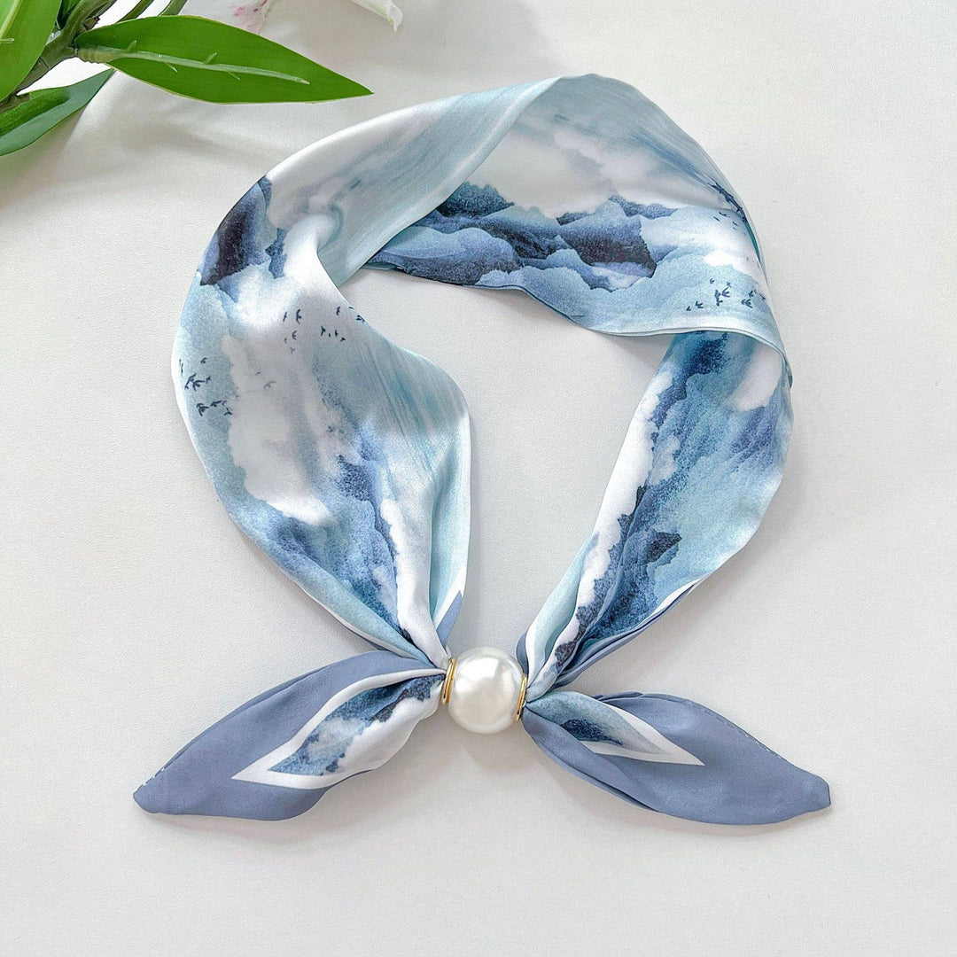 Fashion Scarf with Magnetic Buckle