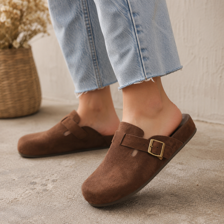 Mia Gypsy Clog || Chocolate