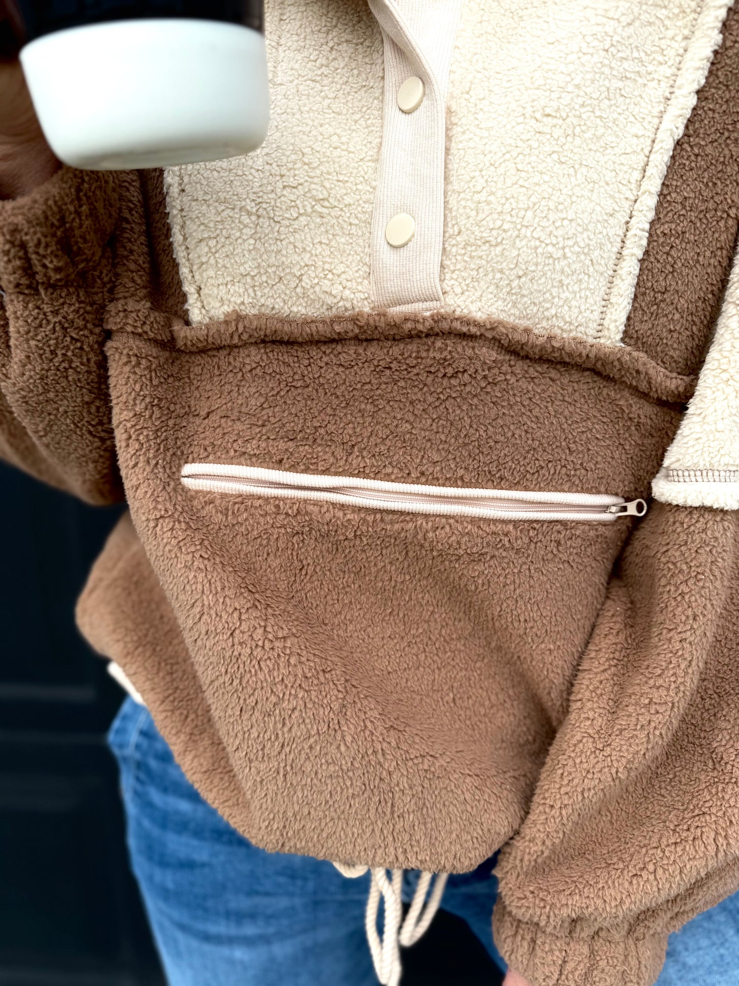 Fleece Pullover - Tans