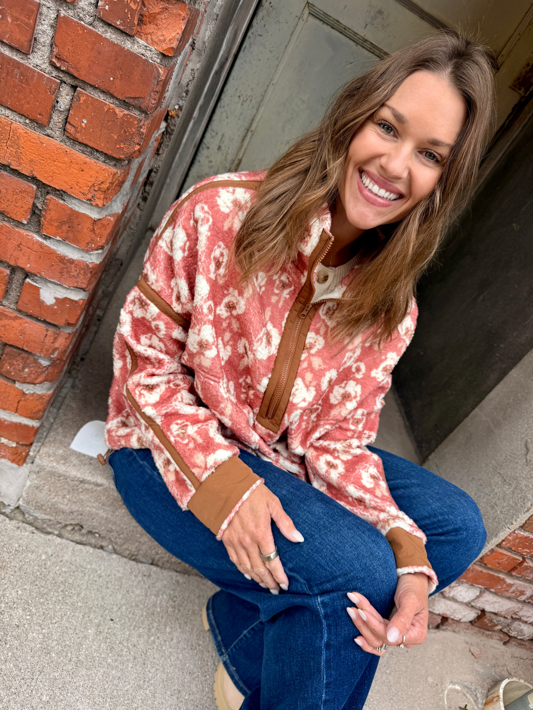 The Vintage Garden Pullover - Rust Floral