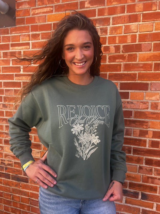 Rejoice Crewneck