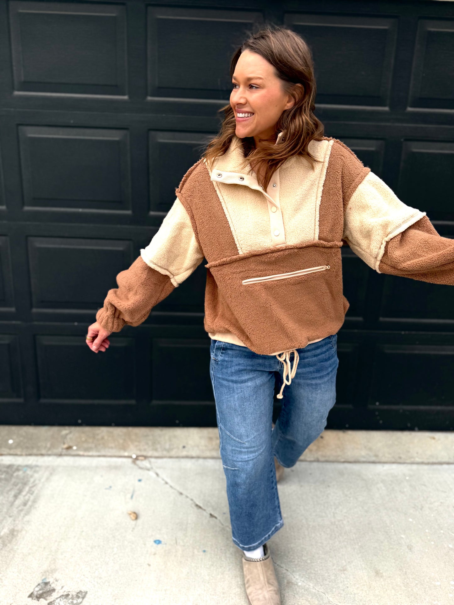 Fleece Pullover - Tans