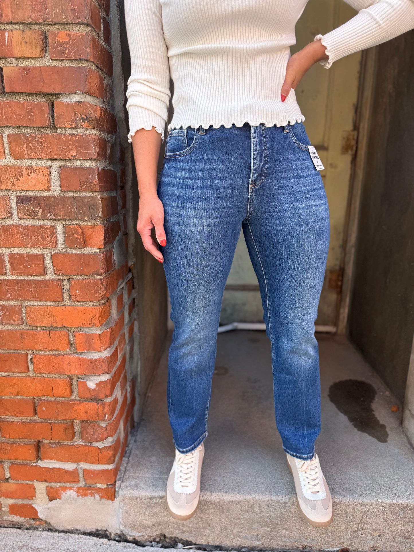 High Rise Crop Straight Jeans - Bently