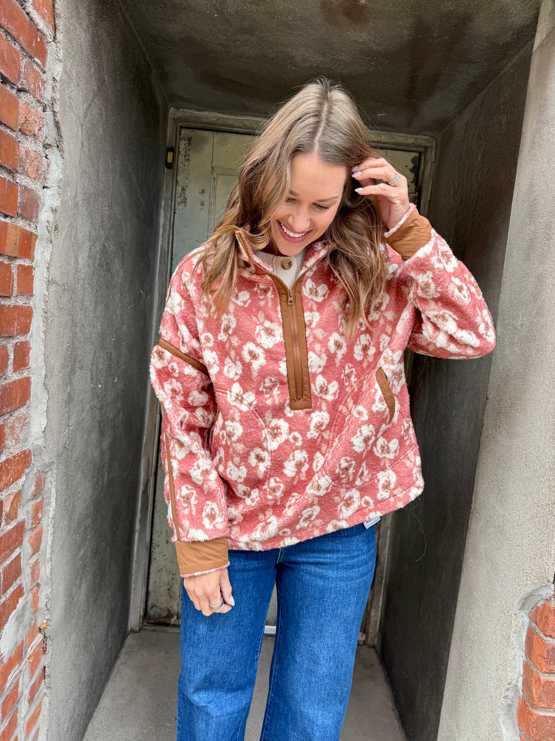 The Vintage Garden Pullover - Rust Floral