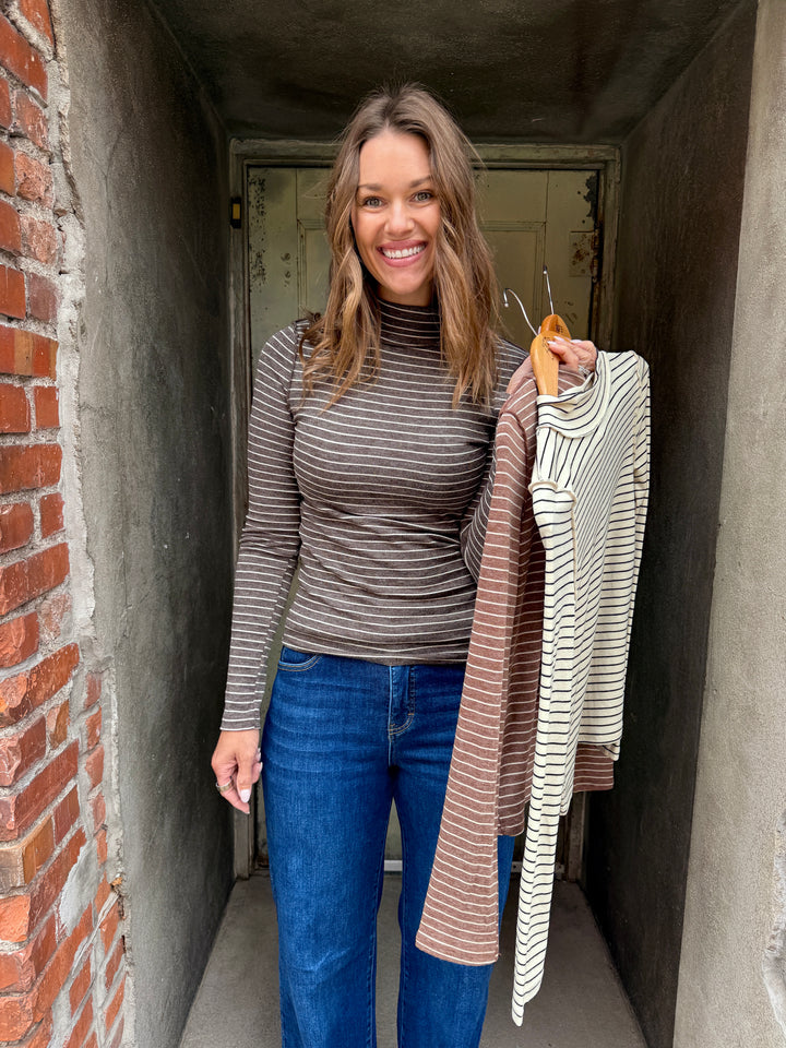 Chloe Striped Mock Neck Top - Chocolate