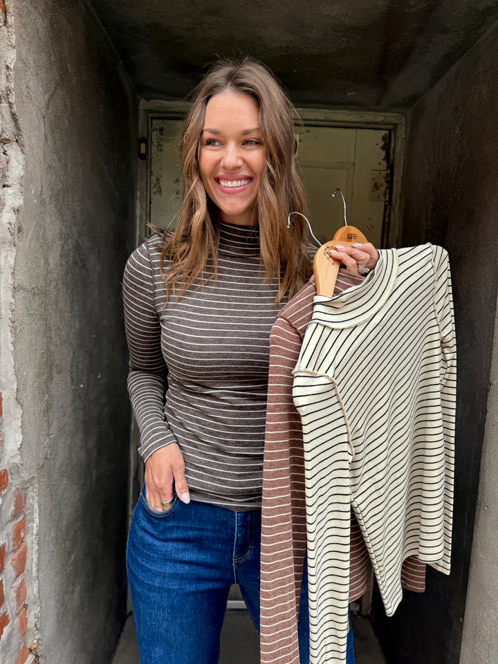 Chloe Striped Mock Neck Top - Chocolate