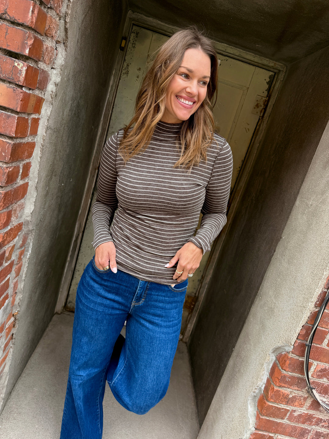 Chloe Striped Mock Neck Top - Chocolate