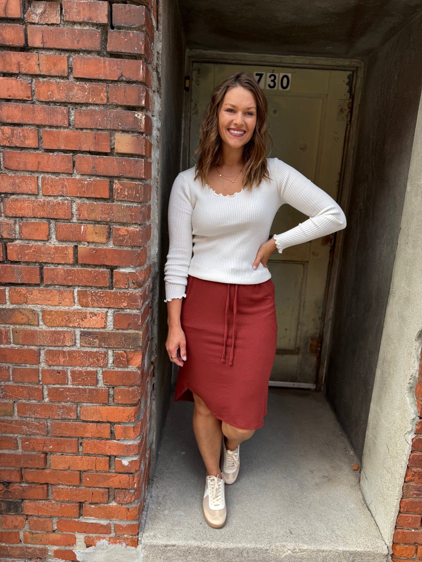 Elastic Waist Tulip Hem Skirt with Side Pockets – DK RUST