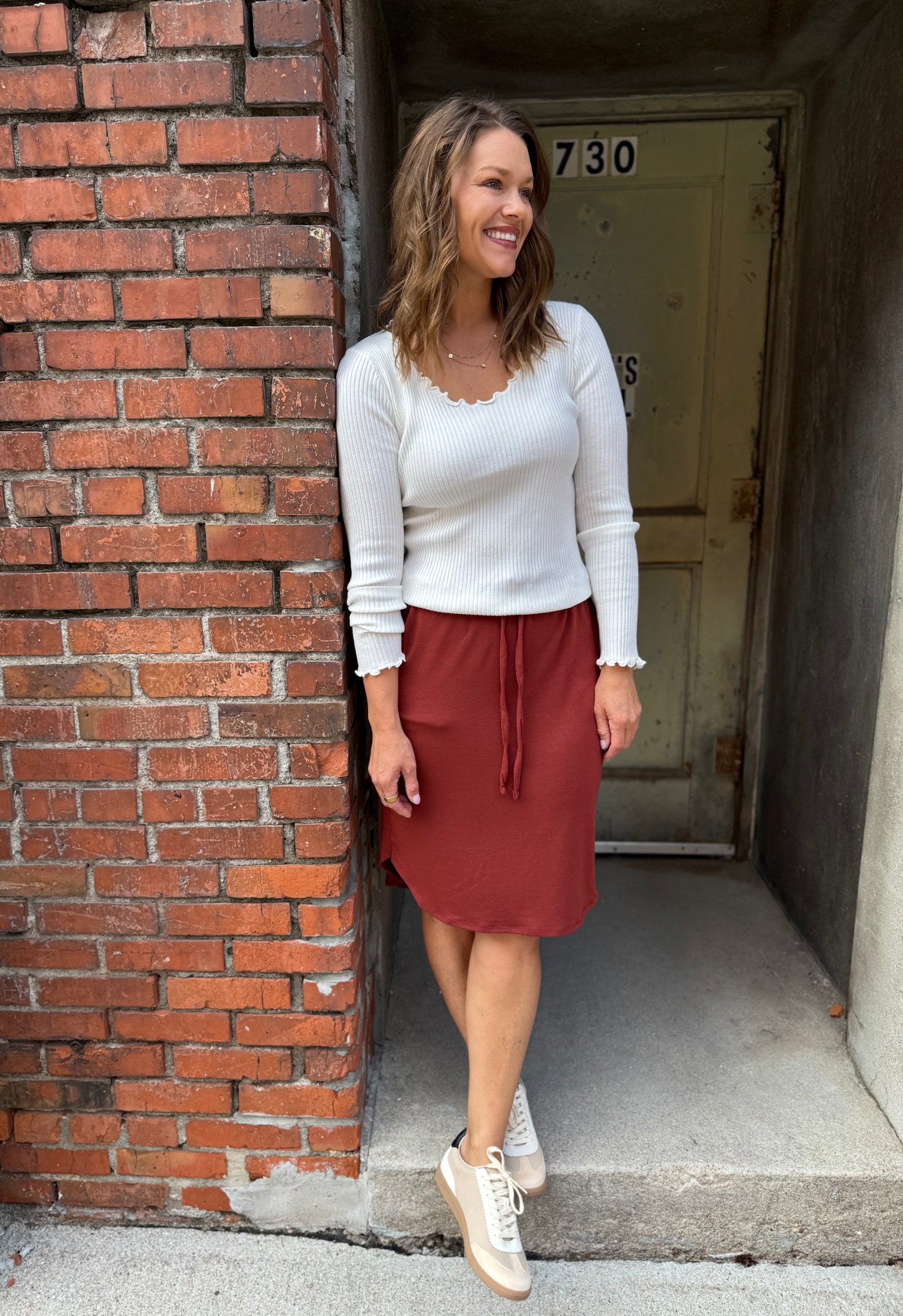 Elastic Waist Tulip Hem Skirt with Side Pockets – DK RUST