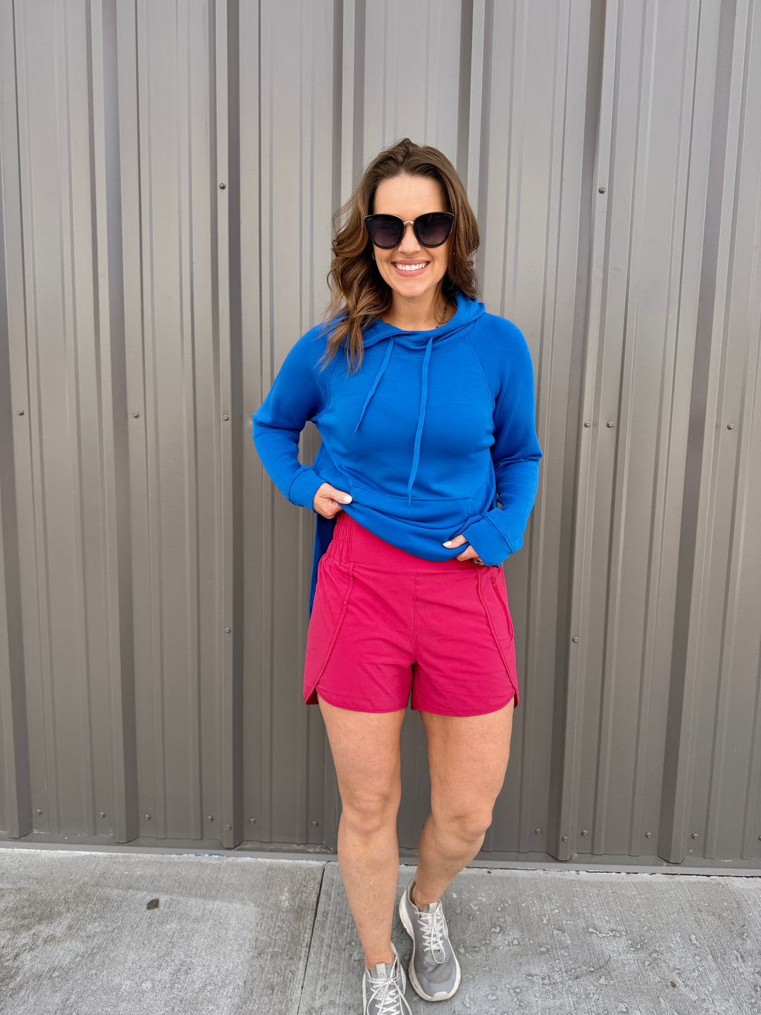 Contour Scallop Active Shorts