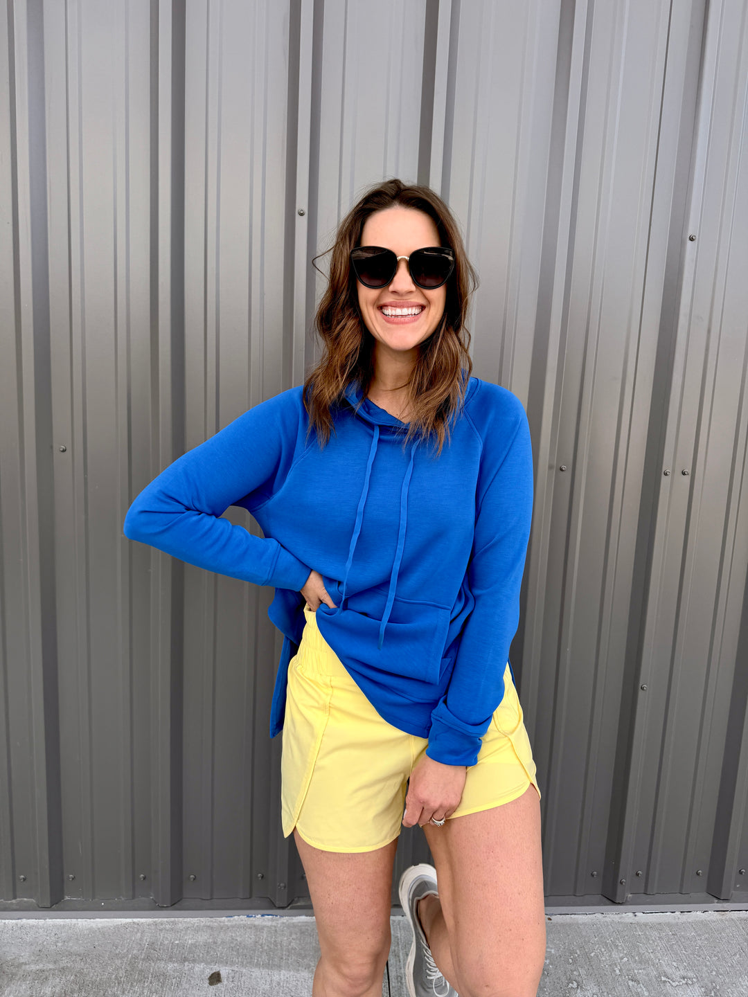 Contour Scallop Active Shorts