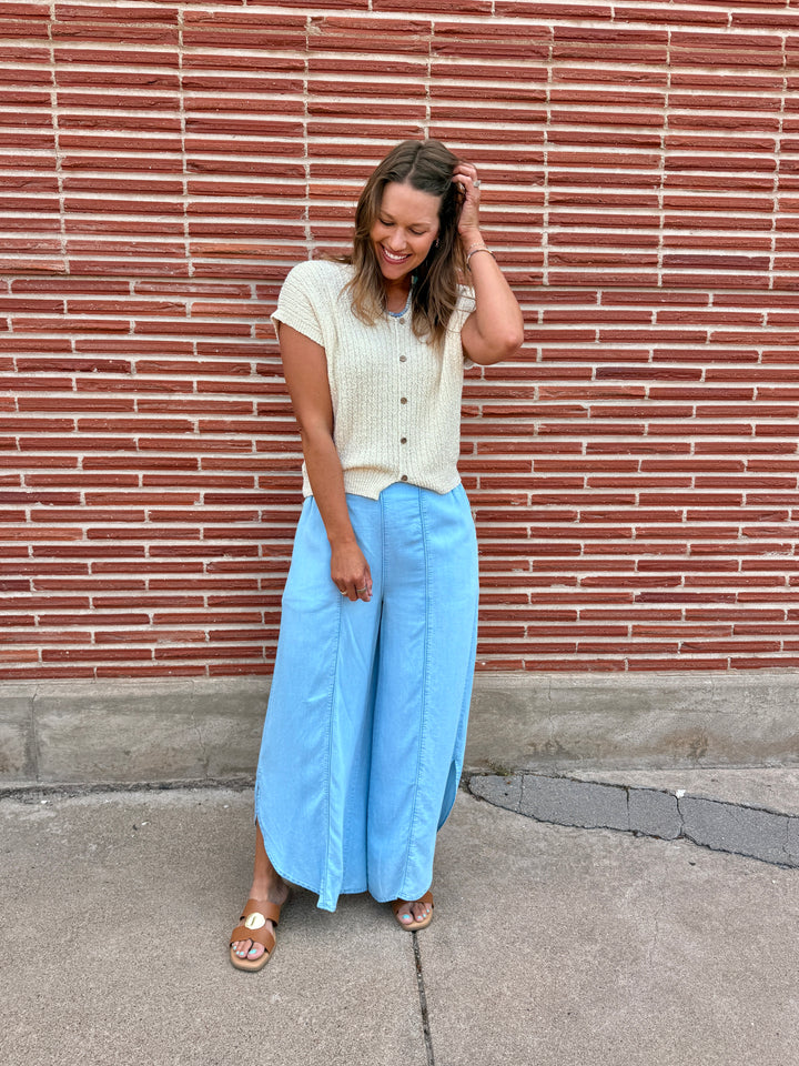 The Milly Tulip-Hem Denim Pants – Light Blue