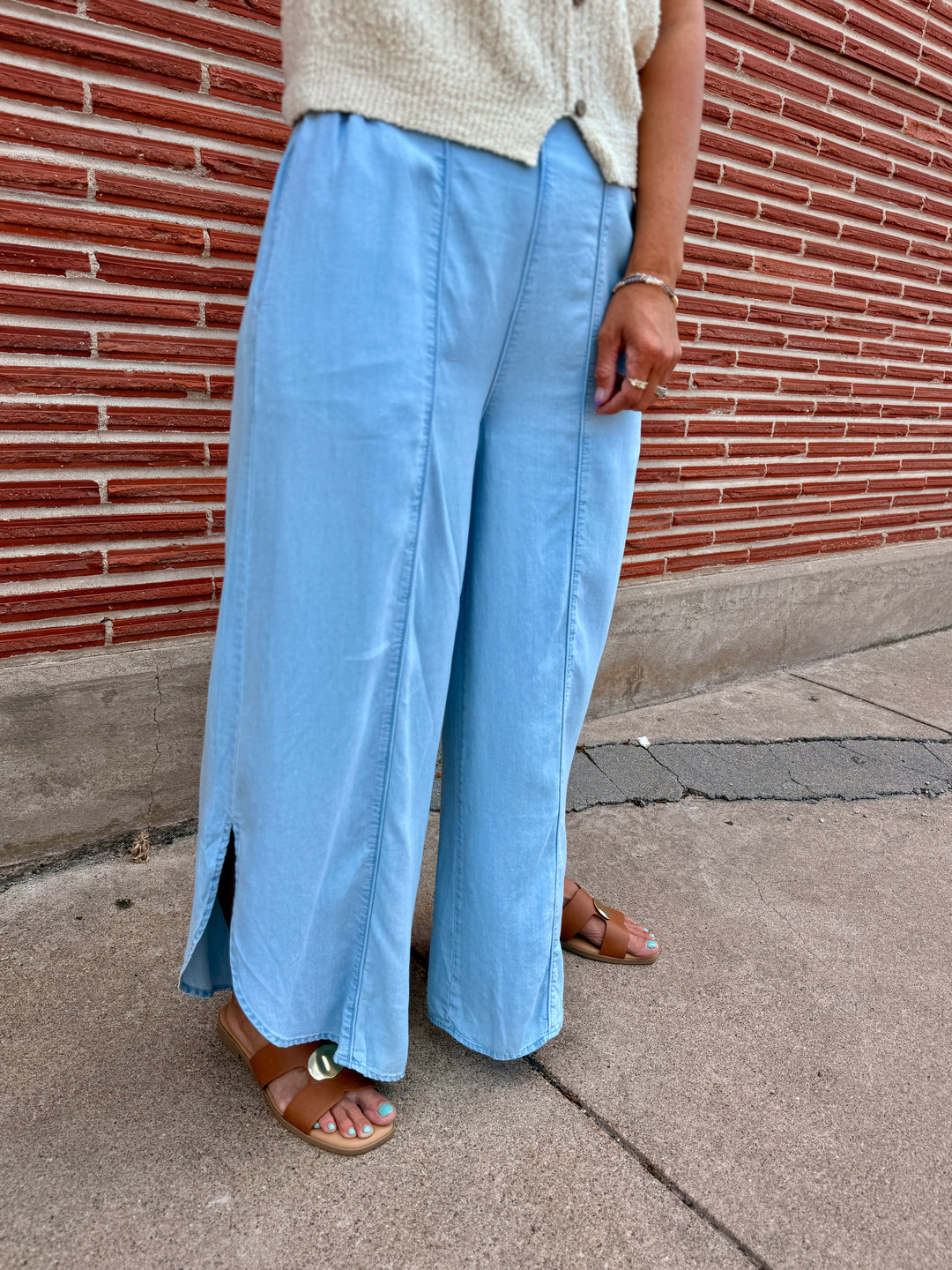 The Milly Tulip-Hem Denim Pants – Light Blue