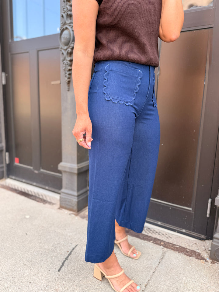 Cropped Scallop Pocket Wide-Leg Colette Pants
