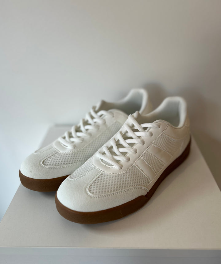 Clean Court Sneaker