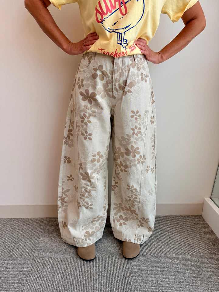 Meadow Trend Wide-Barrel Jeans