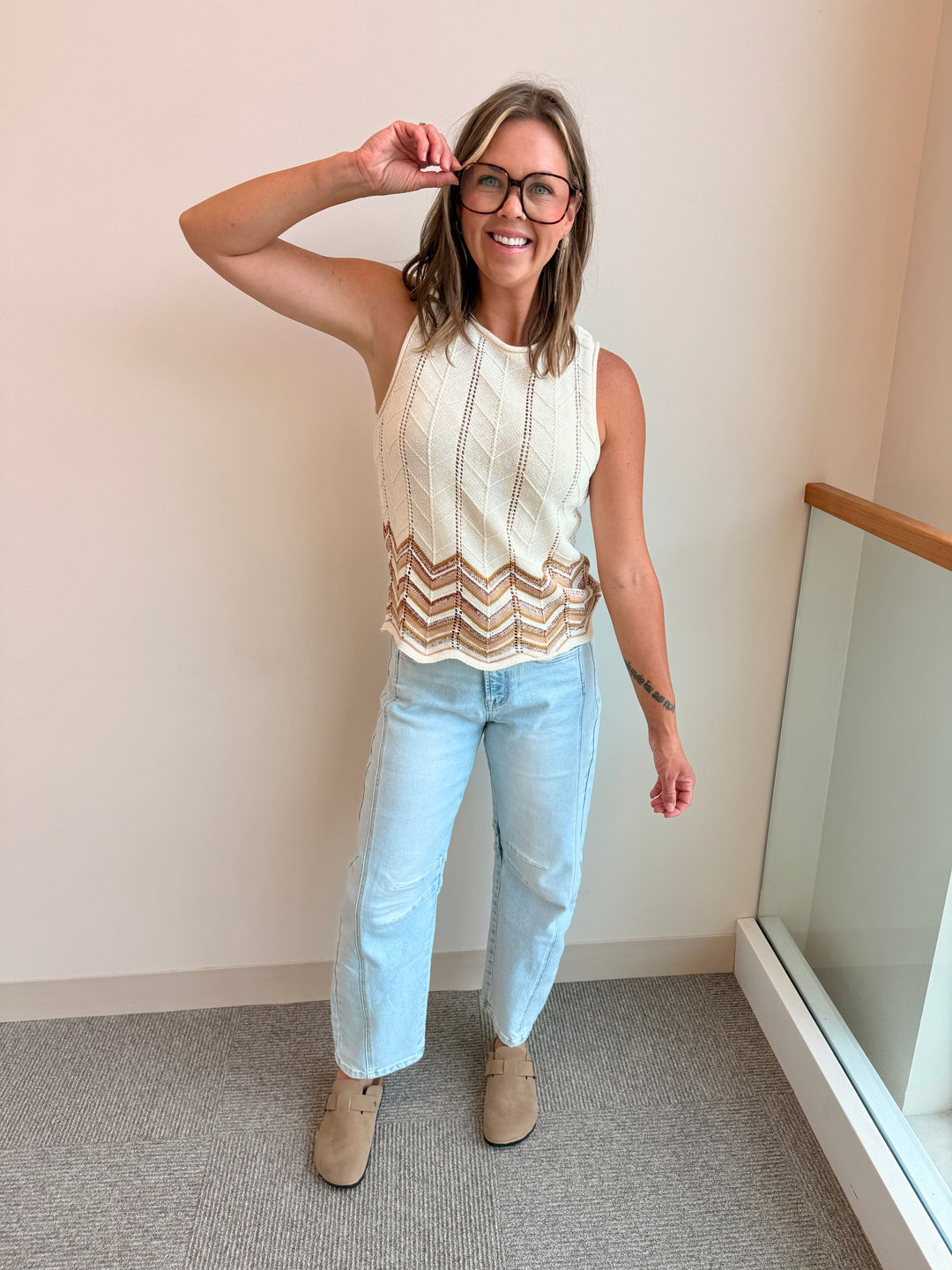 Chevron Patterned Sleeveless Knit Top - Mocha