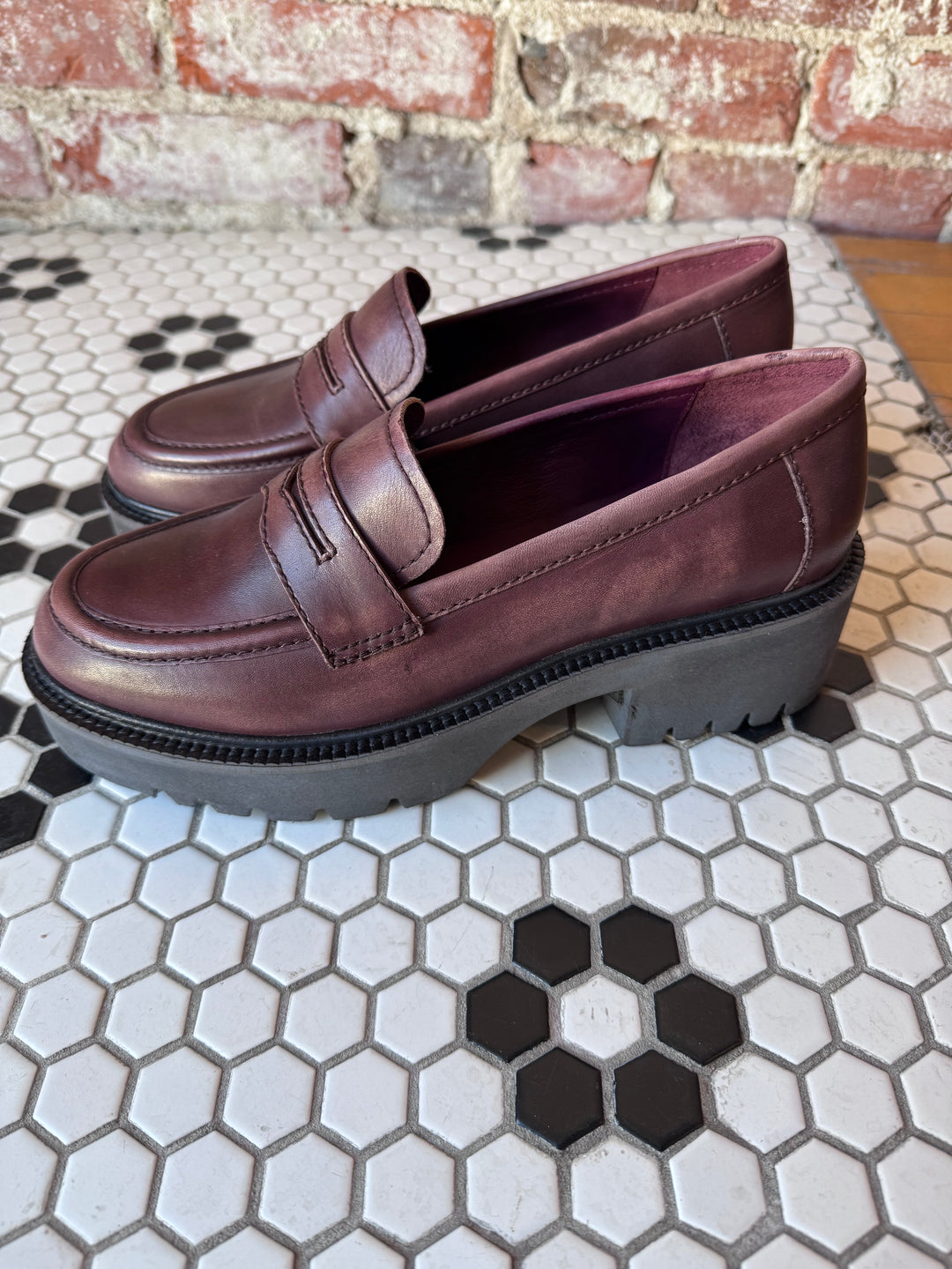 Decker Penny Loafer- FP