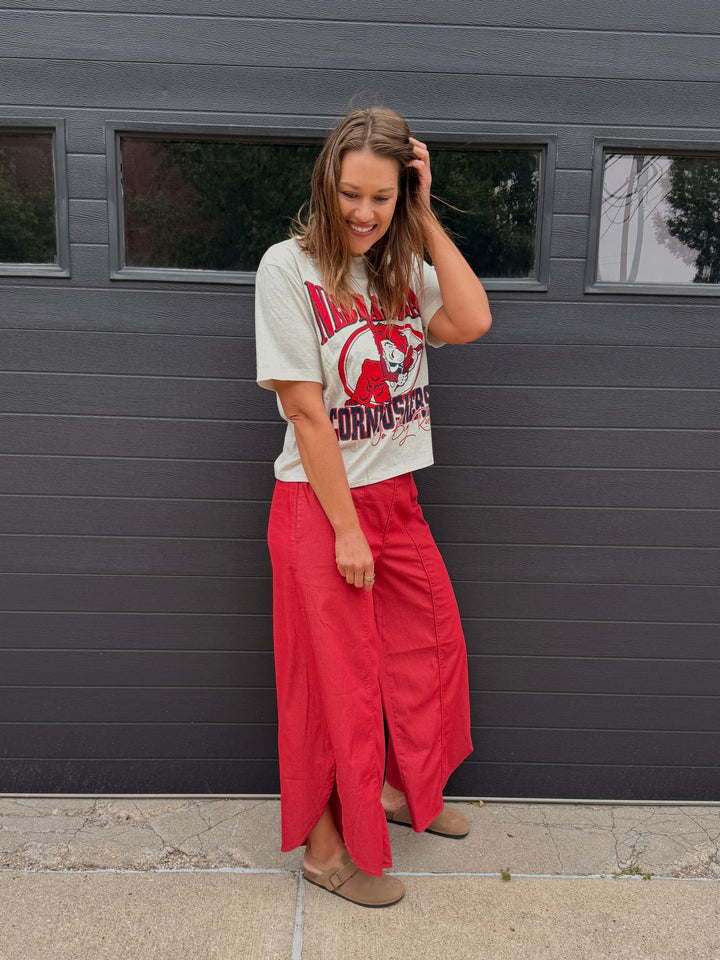 The Milly Tulip-Hem Denim Pants – Red