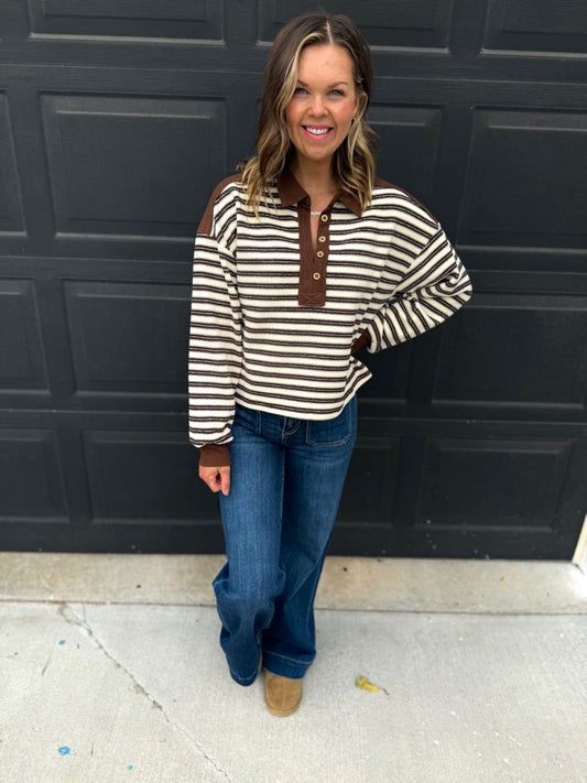 Striped Collar Pull Over
