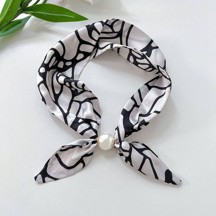 Fashion Scarf with Magnetic Buckle