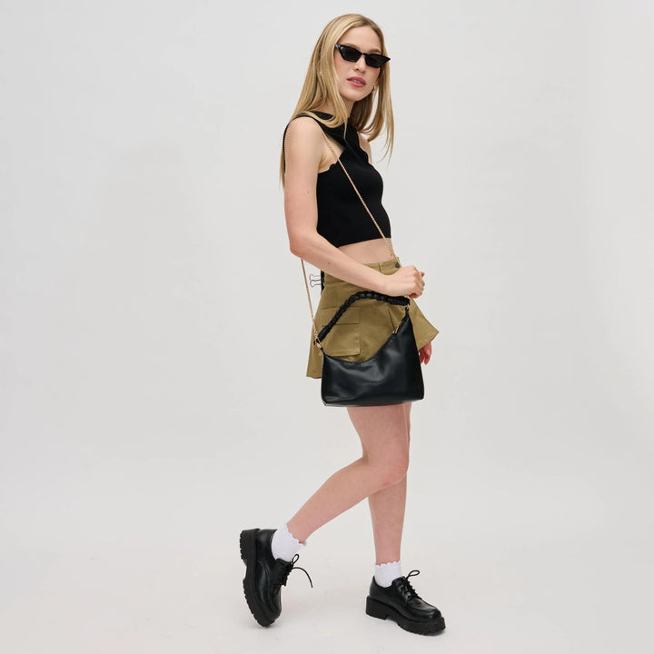 Taylor : Black
