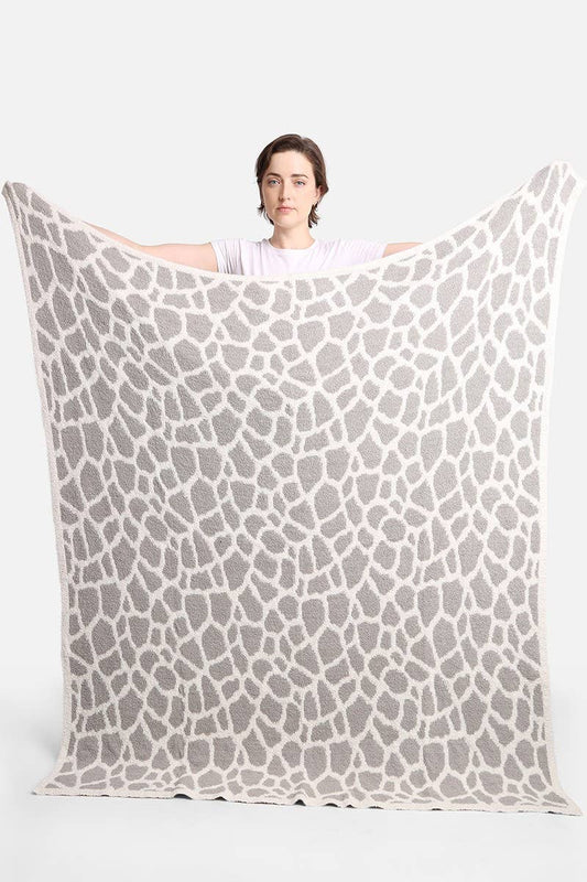 Giraffe Print Luxury Soft Throw Blanket